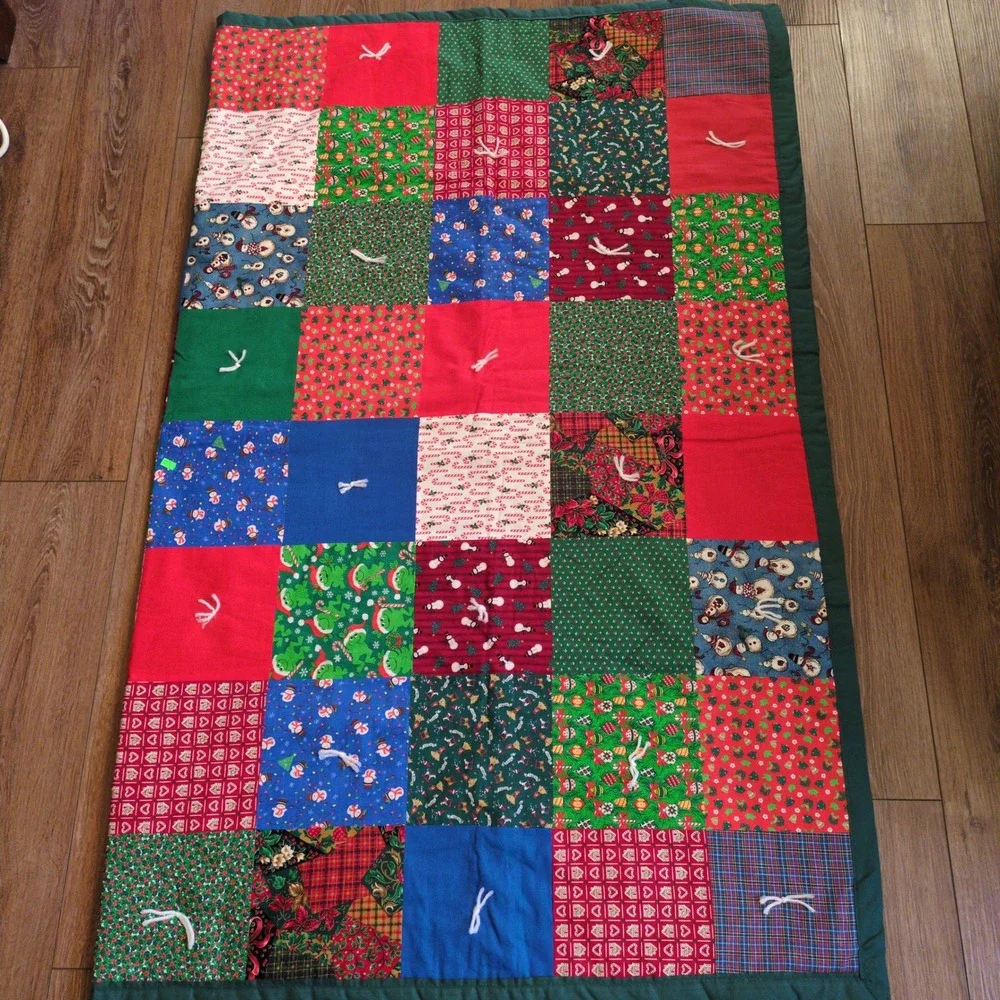Handmade Patchwork Holiday Christmas Quilt - Twin Size Red Green Ties 60x74‎